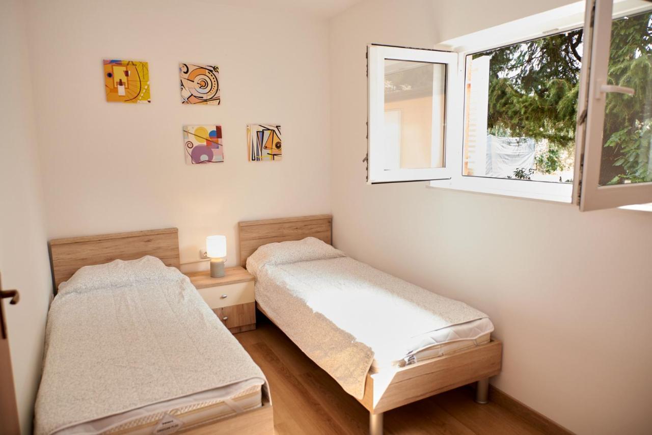 Cittanova Boutique Apartment Con Piscina Novigrad Istria Kültér fotó