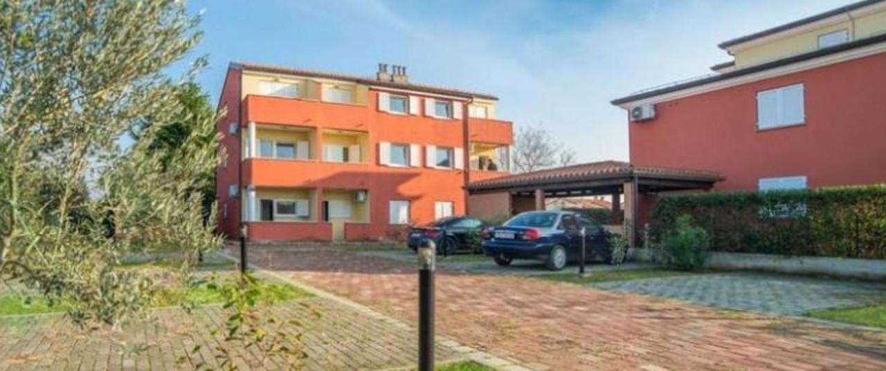 Cittanova Boutique Apartment Con Piscina Novigrad Istria Kültér fotó