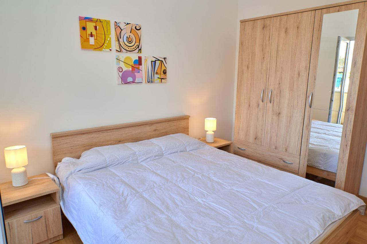 Cittanova Boutique Apartment Con Piscina Novigrad Istria Kültér fotó